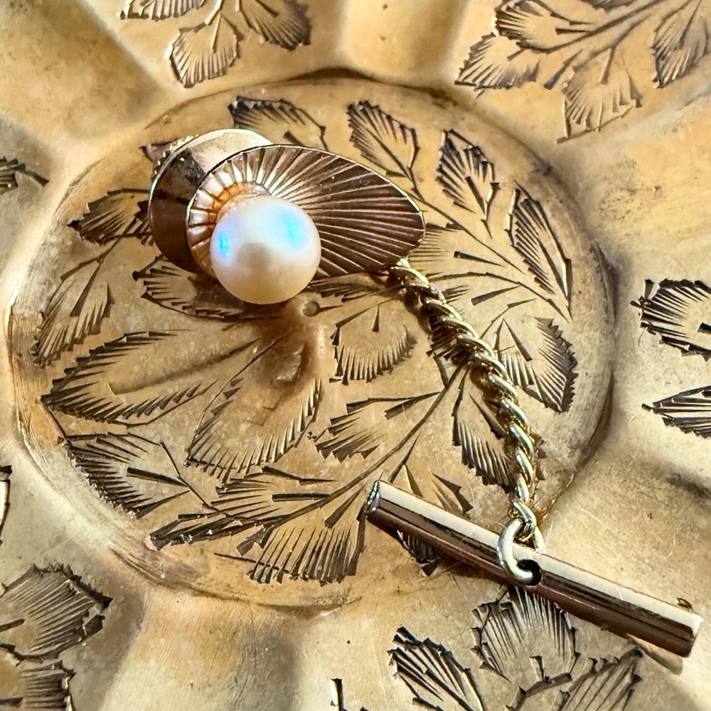 Gold Tie Pin with Pearl Accent
